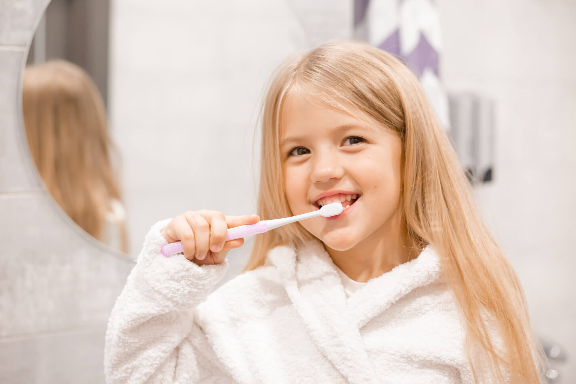 Cách đánh răng cho trẻ